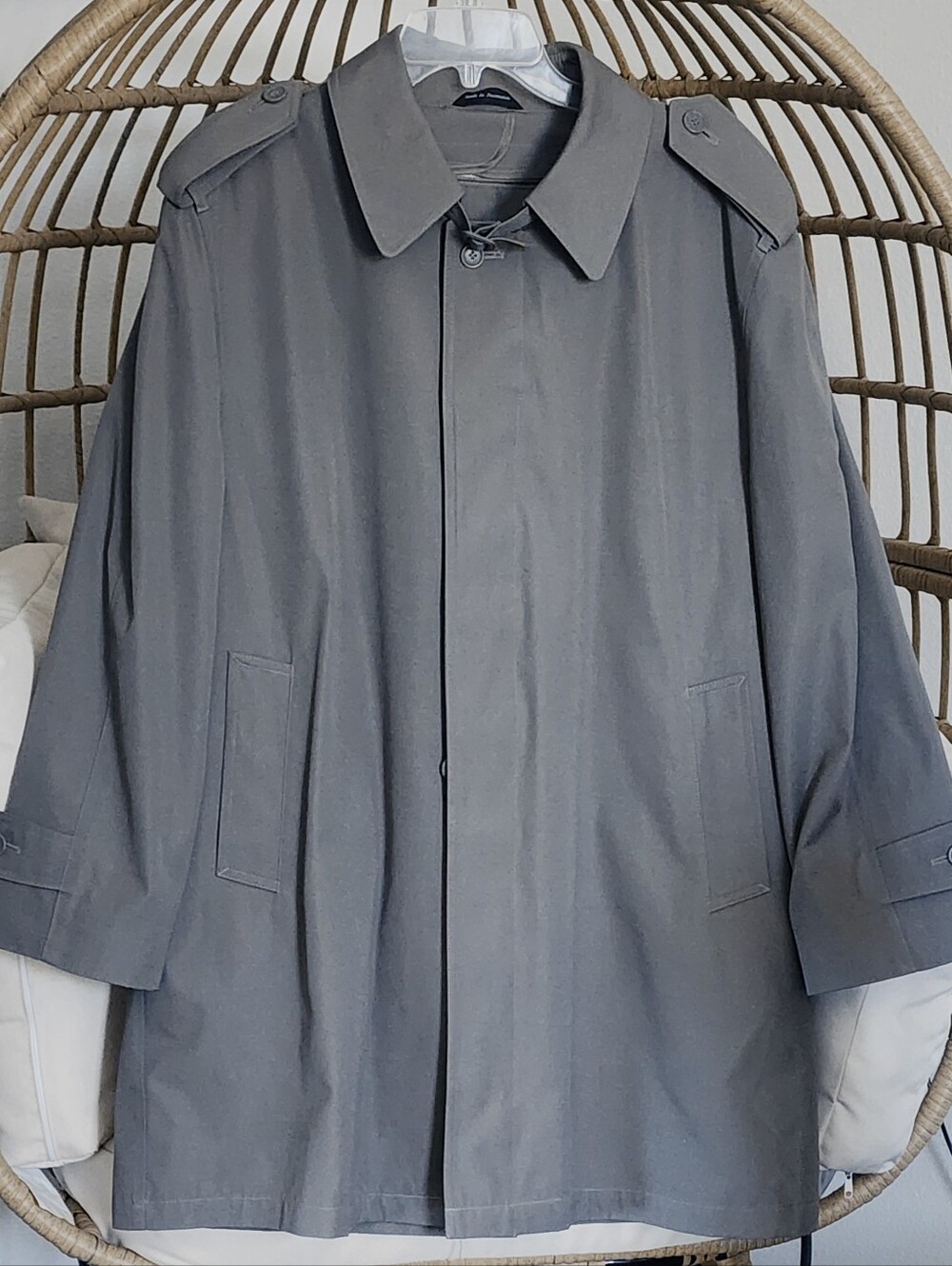 Oleg Cassini Trench Coat Men's Vtg. Lined All Weather Pockets Gray Size 42 Short